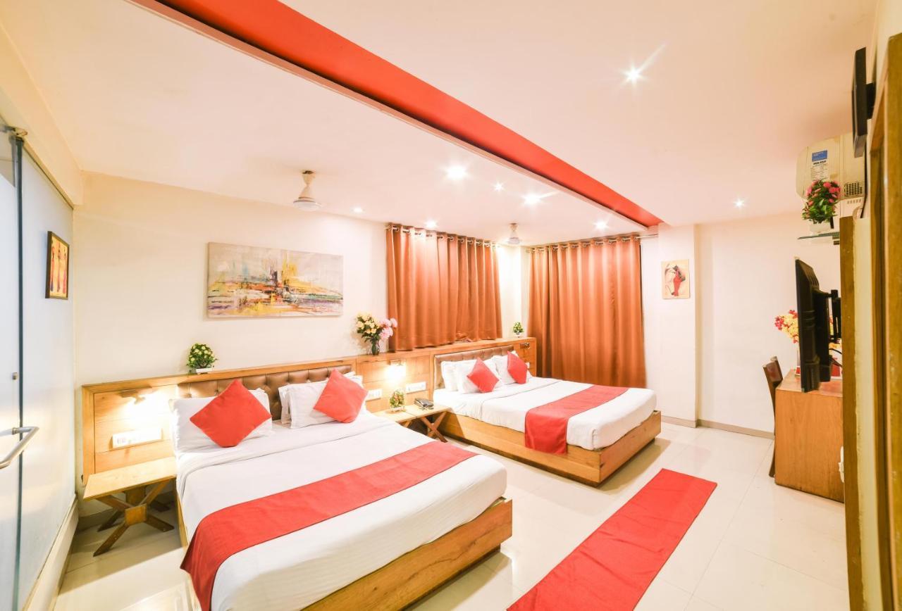 Hotel Grandeur-Near Mumbai International Airport Екстер'єр фото