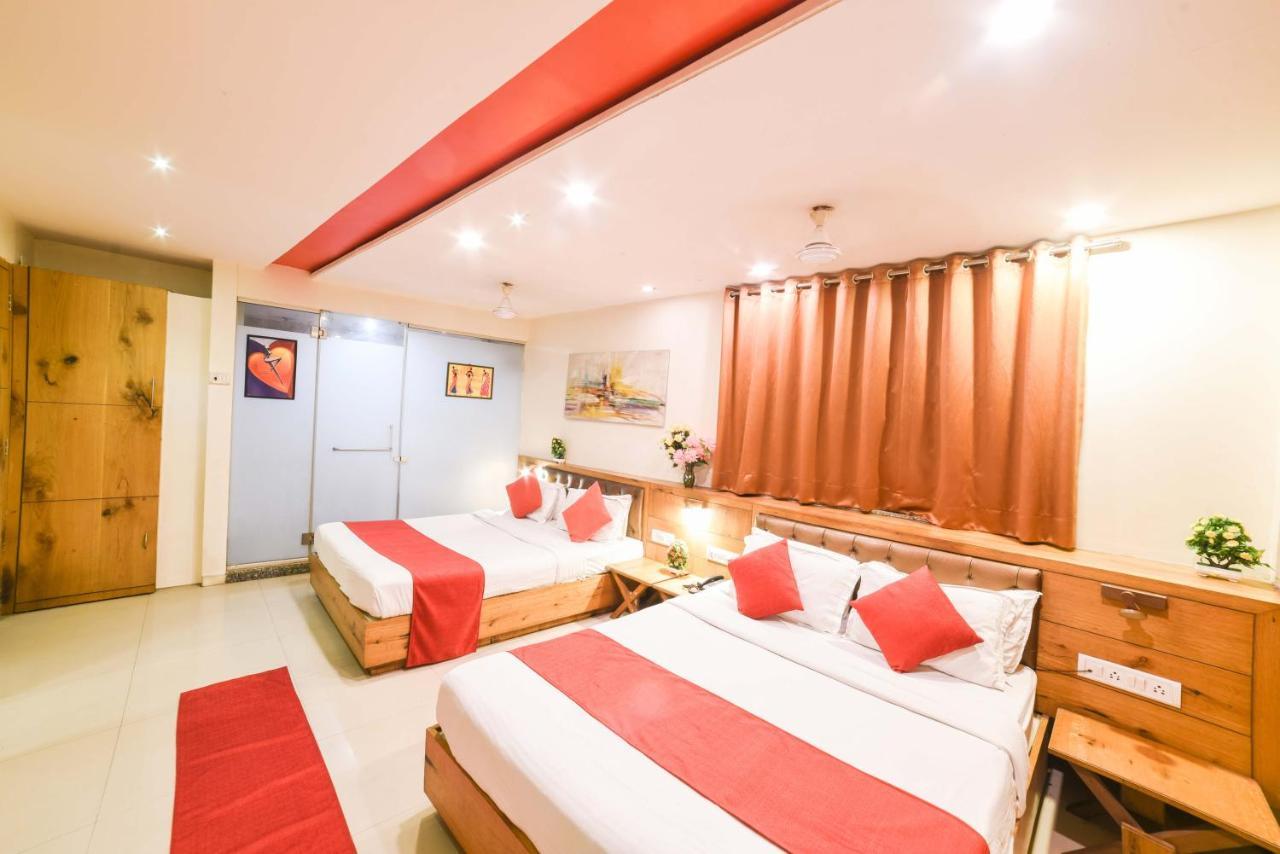 Hotel Grandeur-Near Mumbai International Airport Екстер'єр фото