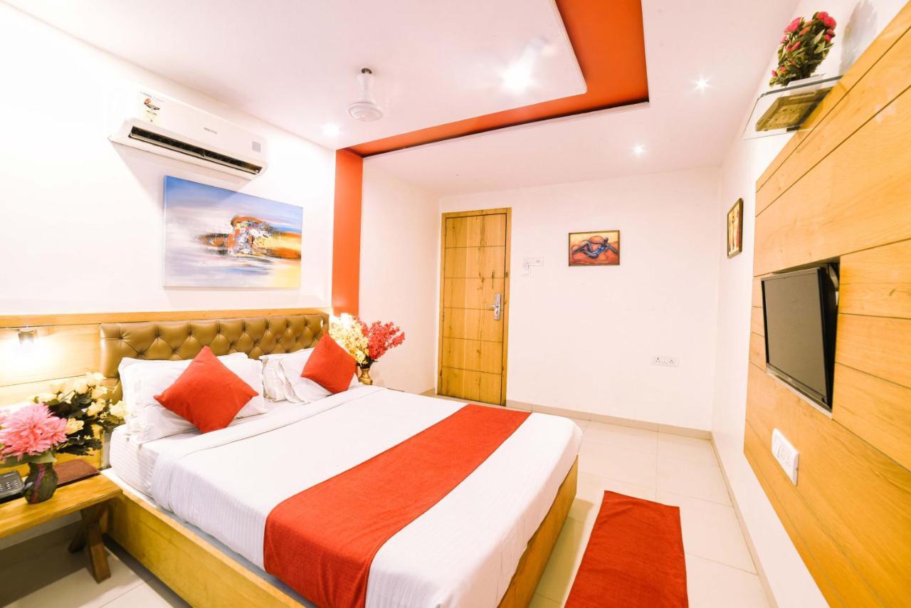 Hotel Grandeur-Near Mumbai International Airport Екстер'єр фото