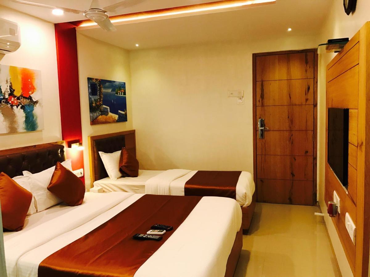 Hotel Grandeur-Near Mumbai International Airport Екстер'єр фото
