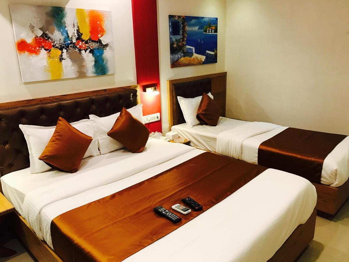 Hotel Grandeur-Near Mumbai International Airport Екстер'єр фото