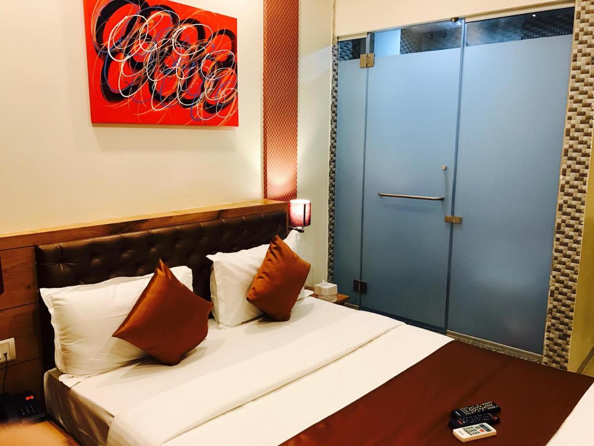 Hotel Grandeur-Near Mumbai International Airport Екстер'єр фото