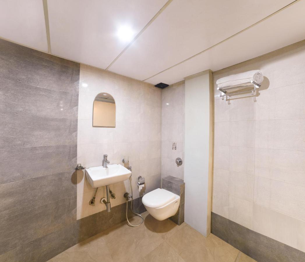 Hotel Grandeur-Near Mumbai International Airport Екстер'єр фото