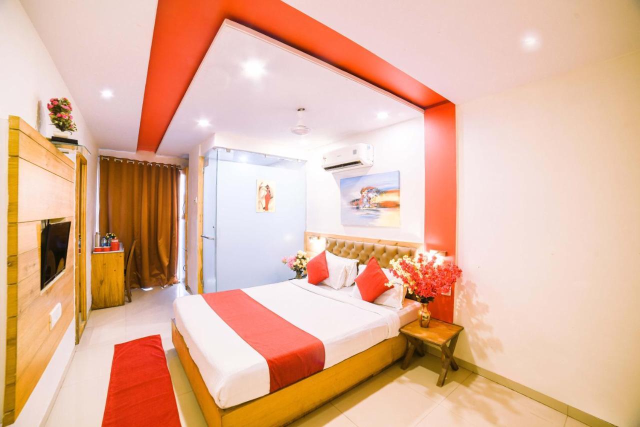 Hotel Grandeur-Near Mumbai International Airport Екстер'єр фото